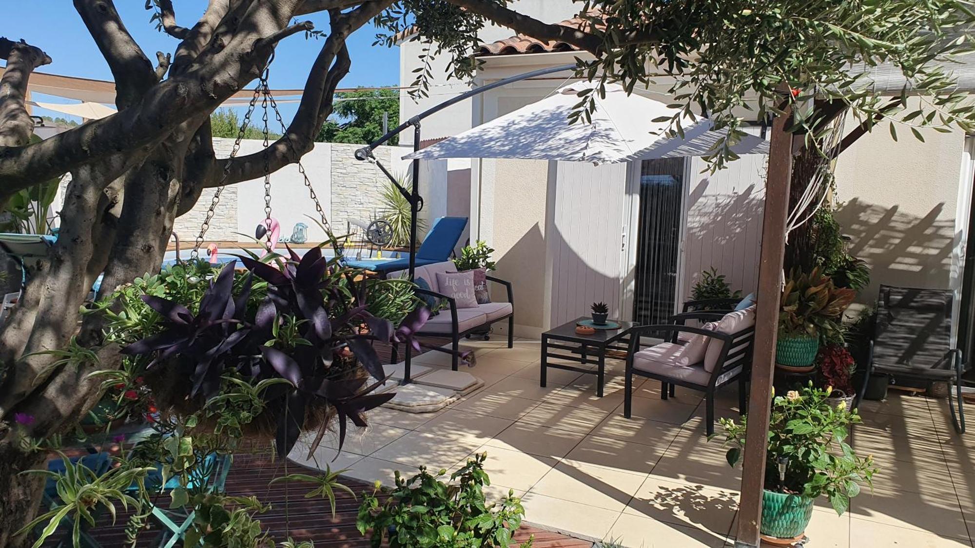 Le Petit Coin De Provence Bed and Breakfast Beaucaire  Buitenkant foto